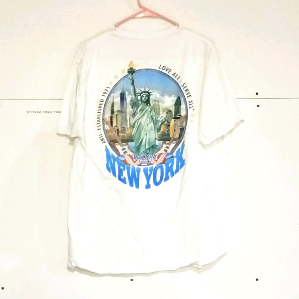 Tee shirt